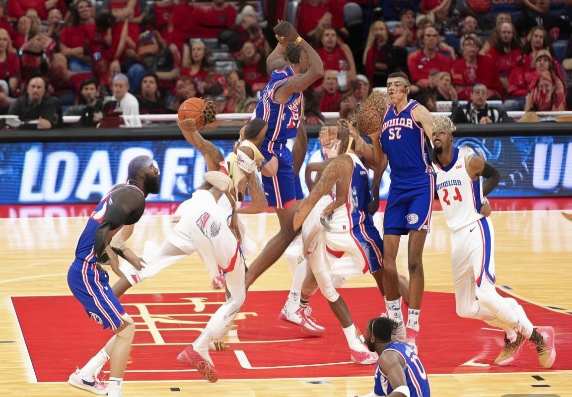 76人与火箭巅峰对决：恩比德对哈登火花碰撞解析(图2)